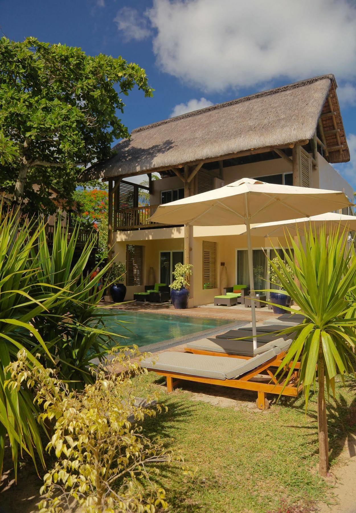 Ocean Villas Hotel Grand Baie Exteriör bild