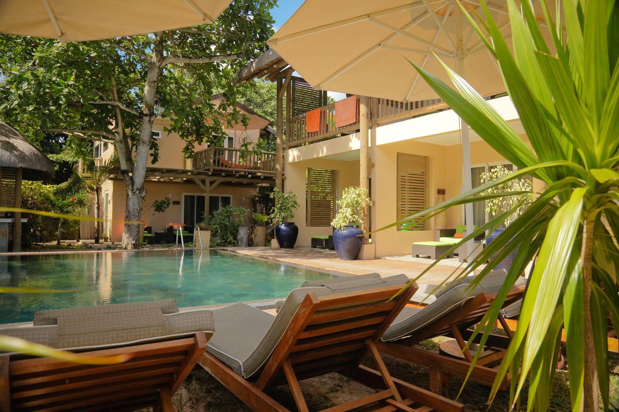 Ocean Villas Hotel Grand Baie Exteriör bild