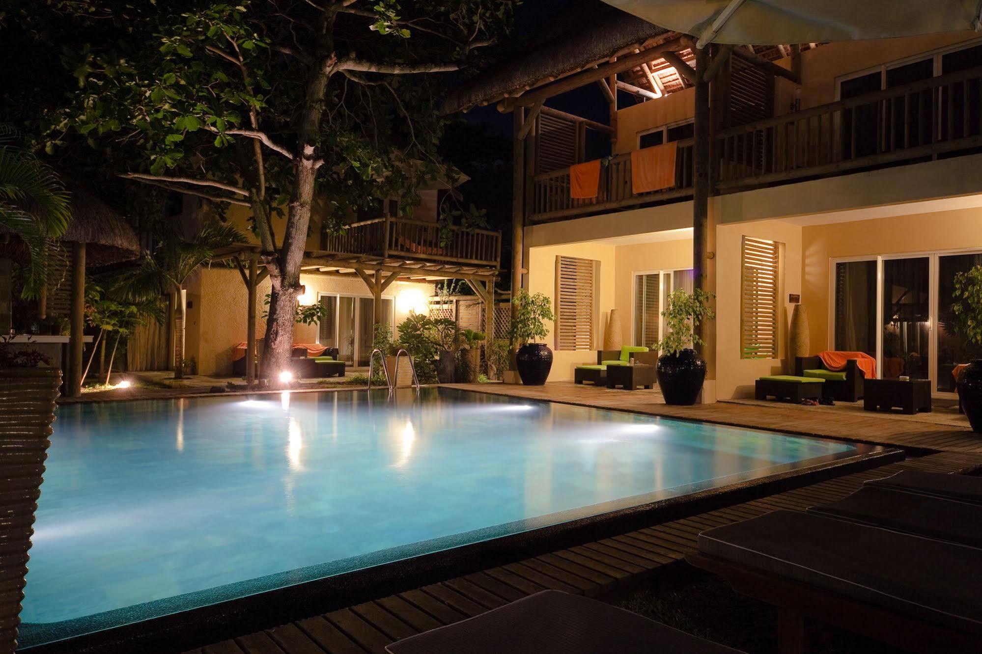 Ocean Villas Hotel Grand Baie Exteriör bild