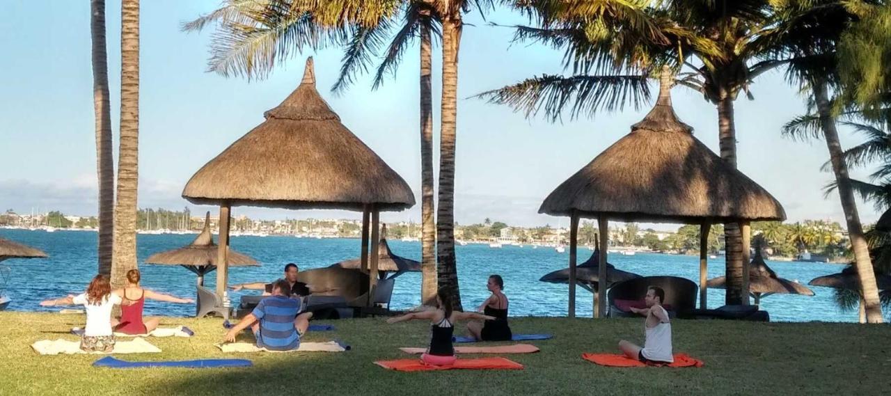 Ocean Villas Hotel Grand Baie Exteriör bild